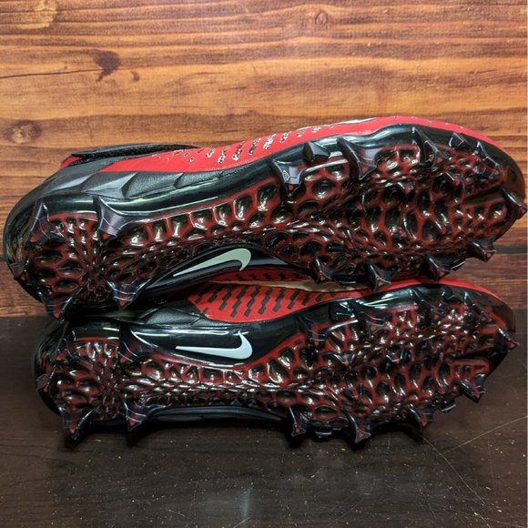 Nike Alpha Menace Pro 2 Mid Men\'s 15 Red White Black football cleats AQ3209-601
